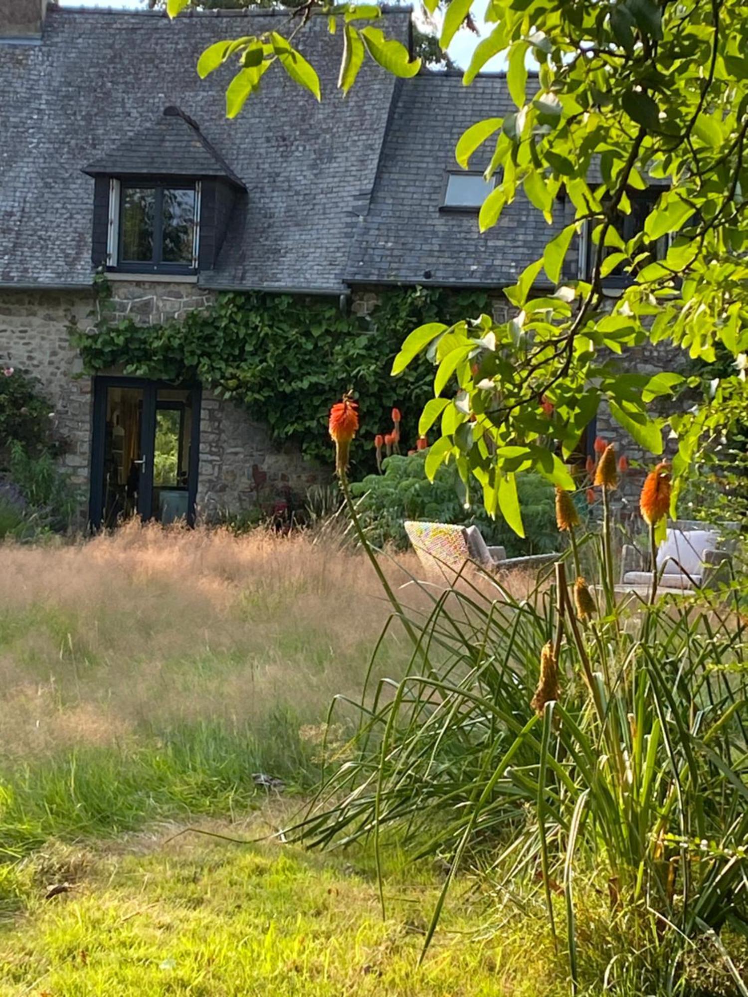 L'Hotie De Broceliande, Au Coeur Des Sites Naturels Et Legendaires パンポン エクステリア 写真
