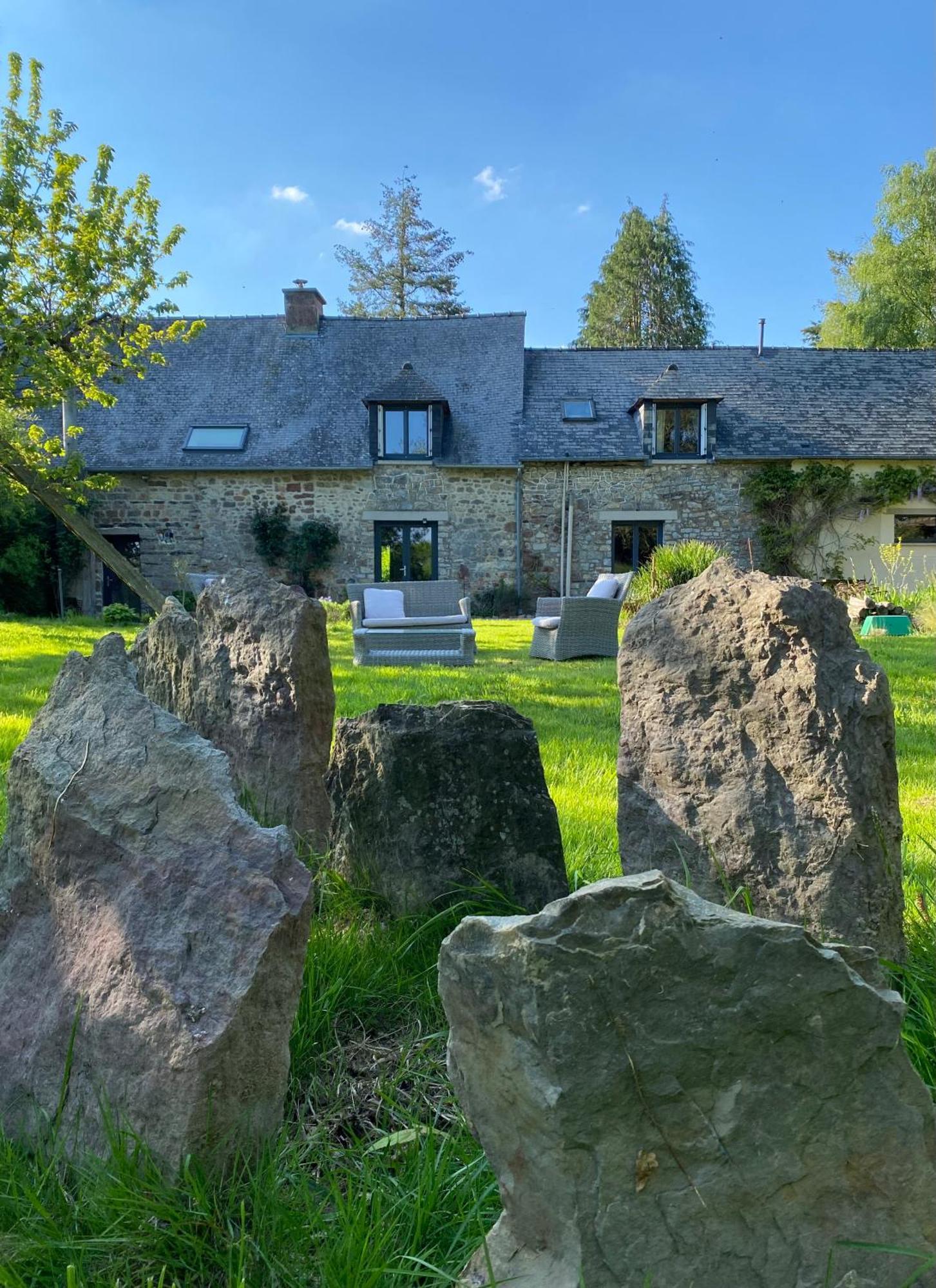 L'Hotie De Broceliande, Au Coeur Des Sites Naturels Et Legendaires パンポン エクステリア 写真